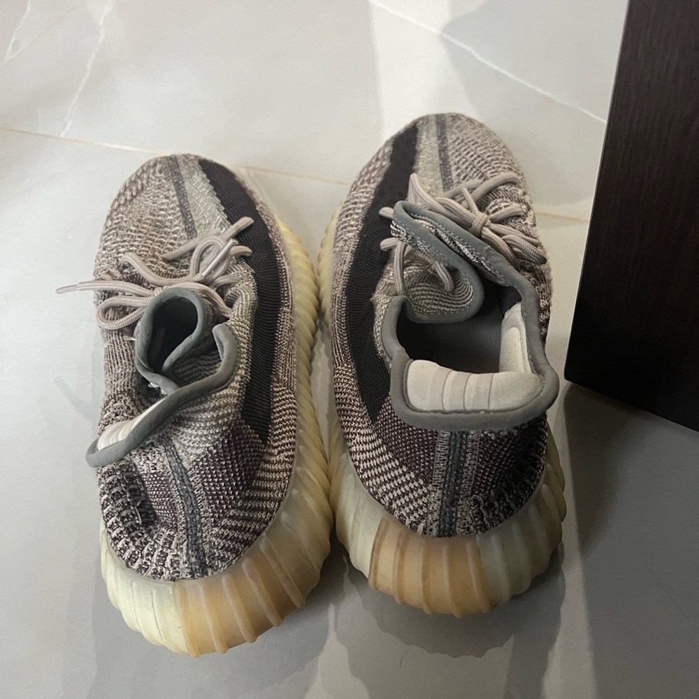 Size 12 Yeezys men’s
